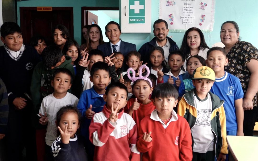 EL DR. ALBERTO MASAPANTA VISITA LA FUNDACIÓN ARCÁNGEL PARA REAFIRMAR SU APOYO