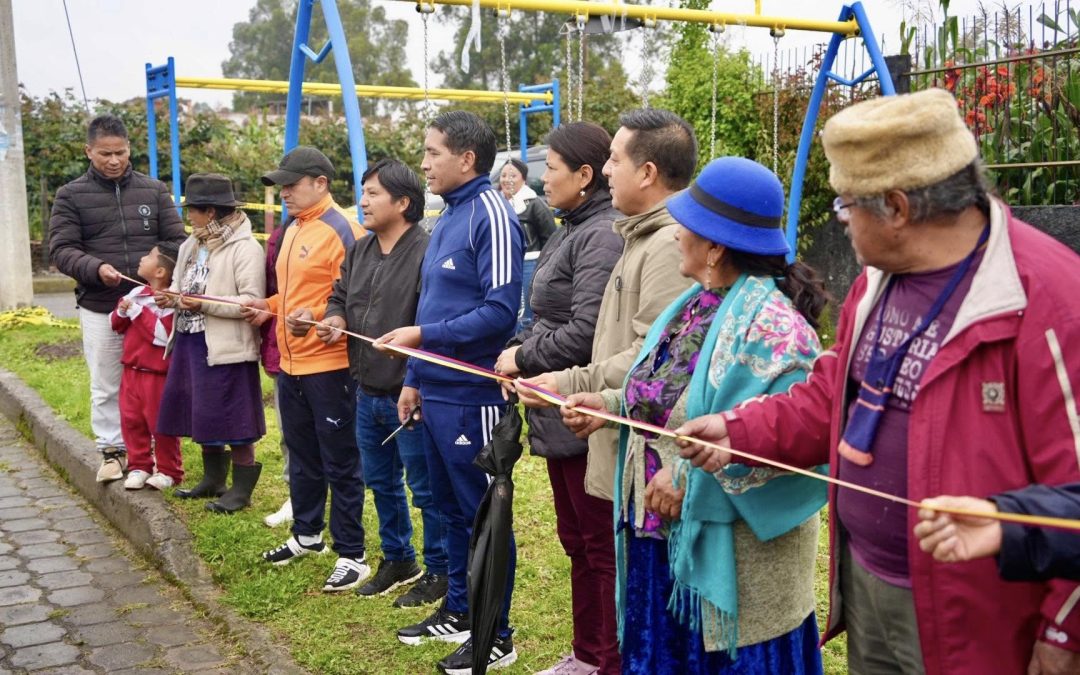 INAUGURACIÓN DE JUEGOS INFANTILES EN EL BARRIO VALLE HERMOSO