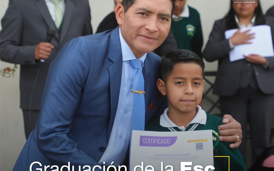 CLAUSURA DEL AÑO LECTIVO EN LA UNIDAD EDUCATIVA MUNICIPAL CAYAMBE